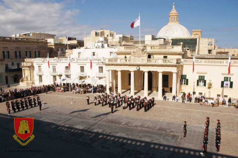 Changing of the Guards 110311 - Image by Justin Gatt 17